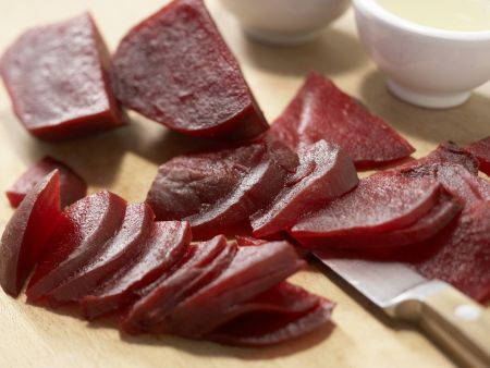 Rote-Bete-Salat mit Putenbrust Zubereitung Schritt 3 Rote-Bete-Salat mit Putenbrust Zubereitung Schritt 3