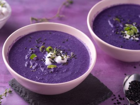 Rotkohlsuppe mit Kokosmilch