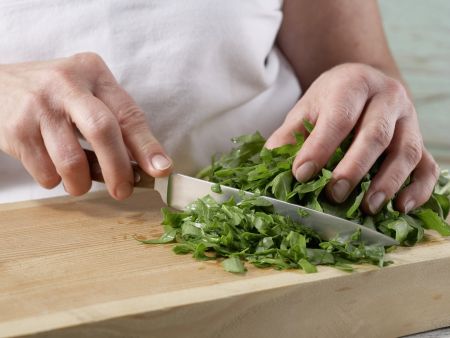 Rucola-Pfannkuchentorte Zubereitung Schritt 2 Rucola-Pfannkuchentorte Zubereitung Schritt 2