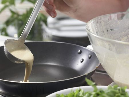 Rucola-Pfannkuchentorte Zubereitung Schritt 5 Rucola-Pfannkuchentorte Zubereitung Schritt 5