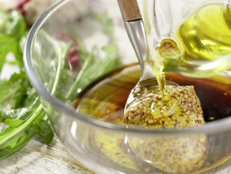 Rucola-Radicchio-Salat Zubereitung Schritt 2 Rucola-Radicchio-Salat Zubereitung Schritt 2