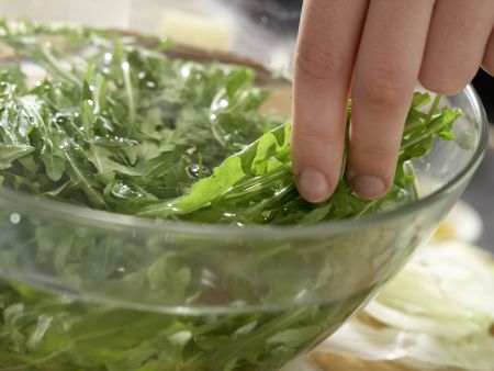 Rucolasalat mit Fenchel Zubereitung Schritt 3 Rucolasalat mit Fenchel Zubereitung Schritt 3