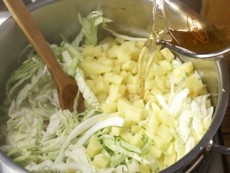 Russische Kohlsuppe "Borschtsch" – smarter Zubereitung Schritt 6 Russische Kohlsuppe "Borschtsch" – smarter Zubereitung Schritt 6