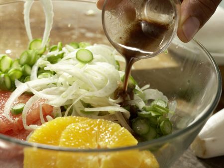 Salatschüssel mit Fenchel Zubereitung Schritt 4 Salatschüssel mit Fenchel Zubereitung Schritt 4