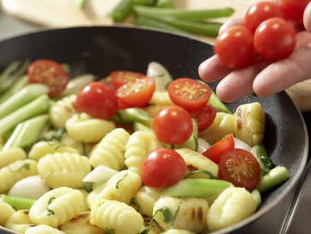 Salbei-Gemüse-Gnocchi Zubereitung Schritt 5 Salbei-Gemüse-Gnocchi Zubereitung Schritt 5