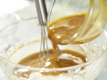 Sanddorn-Creme Zubereitung Schritt 6 Sanddorn-Creme Zubereitung Schritt 6