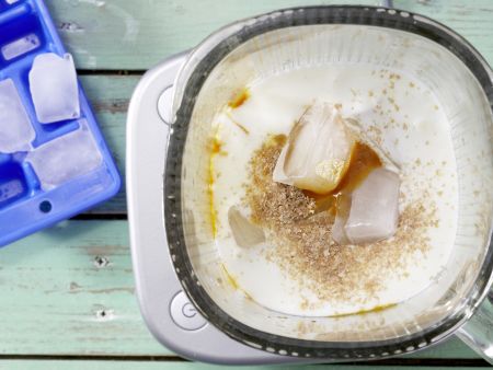 Sanddorn-Kefir-Drink Zubereitung Schritt 1 Sanddorn-Kefir-Drink Zubereitung Schritt 1