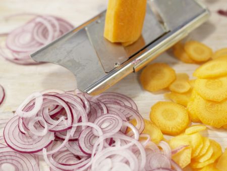 Sauerfleisch vom Seeteufel Zubereitung Schritt 2 Sauerfleisch vom Seeteufel Zubereitung Schritt 2