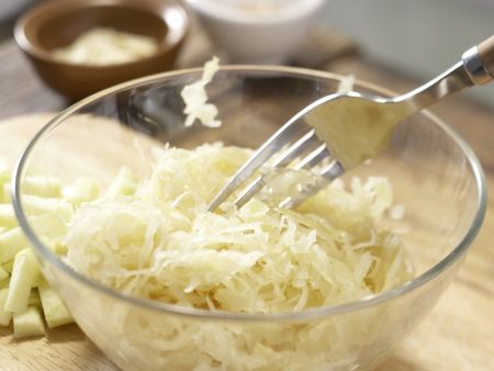 Sauerkraut-Apfel-Gratin Zubereitung Schritt 2 Sauerkraut-Apfel-Gratin Zubereitung Schritt 2