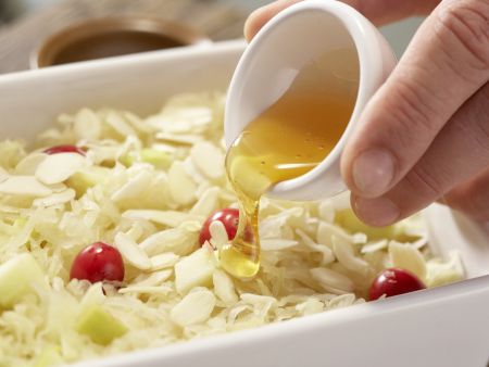 Sauerkraut-Apfel-Gratin Zubereitung Schritt 4 Sauerkraut-Apfel-Gratin Zubereitung Schritt 4