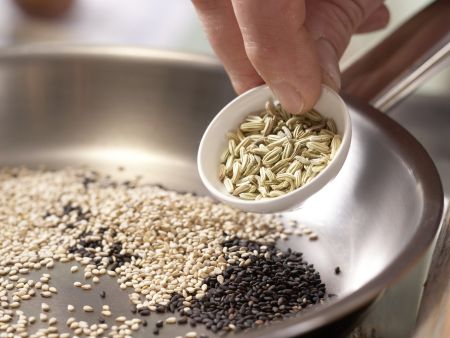 Schafskäsespieße Zubereitung Schritt 1 Schafskäsespieße Zubereitung Schritt 1