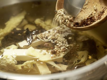 Scharf-saure Suppe Zubereitung Schritt 8 Scharf-saure Suppe Zubereitung Schritt 8