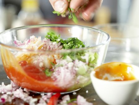 Scharfe Garnelen auf Avocadocreme Zubereitung Schritt 6 Scharfe Garnelen auf Avocadocreme Zubereitung Schritt 6