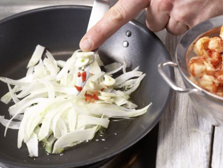 Scharfe Krebsfleisch-Pasta Zubereitung Schritt 7 Scharfe Krebsfleisch-Pasta Zubereitung Schritt 7