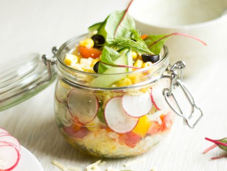 Schichtsalat mit Reibegenuss Schichtsalat mit Reibegenuss