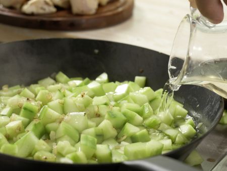 Schmorhähnchen Zubereitung Schritt 6 Schmorhähnchen Zubereitung Schritt 6