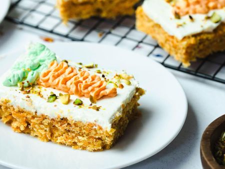 Schneller Möhrenkuchen mit Topping