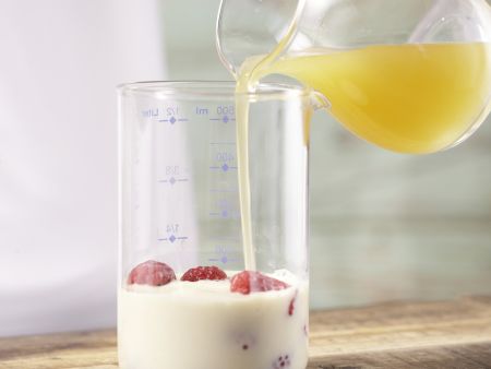Schneller Soja-Ananas-Mix Zubereitung Schritt 1 Schneller Soja-Ananas-Mix Zubereitung Schritt 1