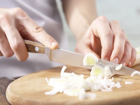Schneller Gemüse-Risotto Zubereitung Schritt 2 Schneller Gemüse-Risotto Zubereitung Schritt 2