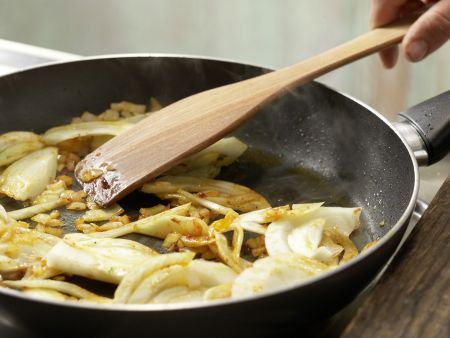 Schnitzel mit Tomatensauce und Polenta Zubereitung Schritt 5 Schnitzel mit Tomatensauce und Polenta Zubereitung Schritt 5