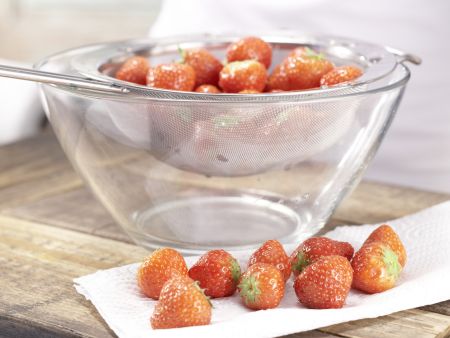 Schoko-Erdbeeren Zubereitung Schritt 1 Schoko-Erdbeeren Zubereitung Schritt 1