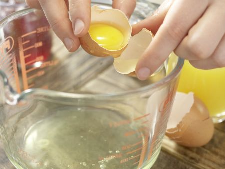 Schoko-Himbeerschnitten Zubereitung Schritt 1 Schoko-Himbeerschnitten Zubereitung Schritt 1