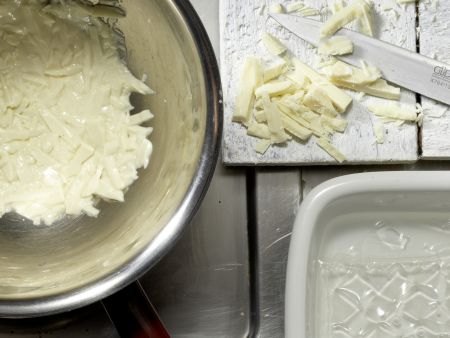 Schokoladen-Joghurt-Mousse Zubereitung Schritt 1 Schokoladen-Joghurt-Mousse Zubereitung Schritt 1
