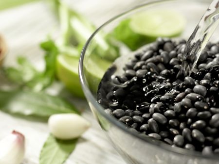 Schwarze Bohnensuppe Zubereitung Schritt 1 Schwarze Bohnensuppe Zubereitung Schritt 1