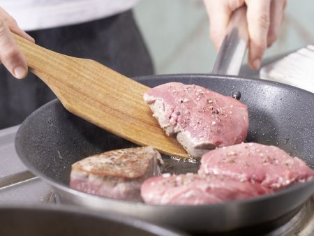 Schweinefilet mit Kürbis-Apfel-Gemüse Zubereitung Schritt 6 Schweinefilet mit Kürbis-Apfel-Gemüse Zubereitung Schritt 6