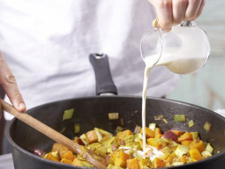Schweinefilet mit Kürbis-Apfel-Gemüse Zubereitung Schritt 9 Schweinefilet mit Kürbis-Apfel-Gemüse Zubereitung Schritt 9