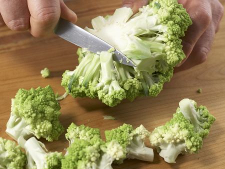 Schweinefilet mit Romanesco-Püree Zubereitung Schritt 1 Schweinefilet mit Romanesco-Püree Zubereitung Schritt 1