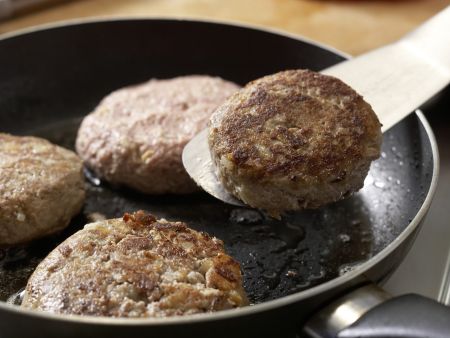 Selbstgemachte Cheeseburger Zubereitung Schritt 6 Selbstgemachte Cheeseburger Zubereitung Schritt 6