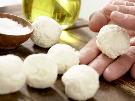 Selbstgemachter Schafskäse Zubereitung Schritt 5 Selbstgemachter Schafskäse Zubereitung Schritt 5