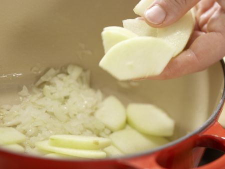 Selleriesuppe Zubereitung Schritt 4 Selleriesuppe Zubereitung Schritt 4
