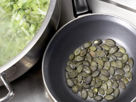 Semmelknödel auf Gemüse Zubereitung Schritt 7 Semmelknödel auf Gemüse Zubereitung Schritt 7
