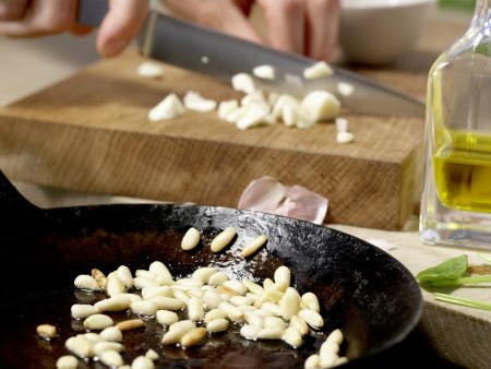 Sizilianischer Spinat Zubereitung Schritt 3 Sizilianischer Spinat Zubereitung Schritt 3