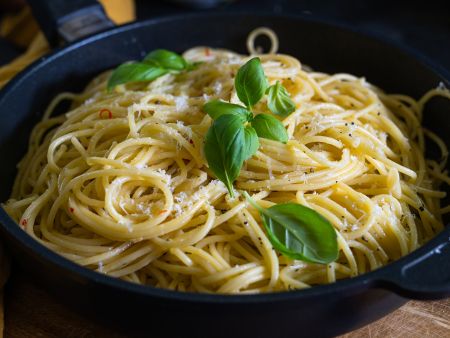 Spaghetti mit Knoblauch, Oel & Chili (Aglio, olio e peperoncino)