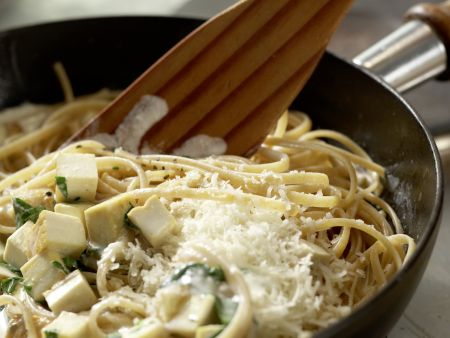 Spaghetti mit Kräuter-Sojacreme Zubereitung Schritt 7 Spaghetti mit Kräuter-Sojacreme Zubereitung Schritt 7