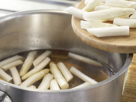 Spargel-Brokkoli-Tarte Zubereitung Schritt 3 Spargel-Brokkoli-Tarte Zubereitung Schritt 3