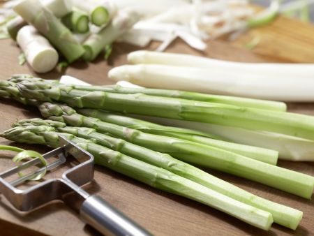 Spargel-Cannelloni mit Spinat Zubereitung Schritt 1 Spargel-Cannelloni mit Spinat Zubereitung Schritt 1