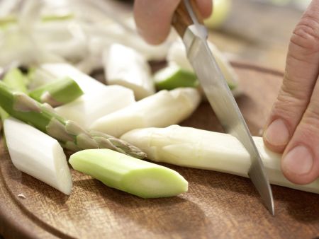 Spargel-Tartelettes Zubereitung Schritt 5 Spargel-Tartelettes Zubereitung Schritt 5