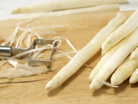 Spargelcremesuppe – smarter Zubereitung Schritt 3 Spargelcremesuppe – smarter Zubereitung Schritt 3