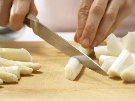 Spargelcremesuppe – smarter Zubereitung Schritt 5 Spargelcremesuppe – smarter Zubereitung Schritt 5