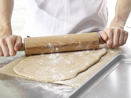 Spitzkohl-Flammkuchen Zubereitung Schritt 6 Spitzkohl-Flammkuchen Zubereitung Schritt 6