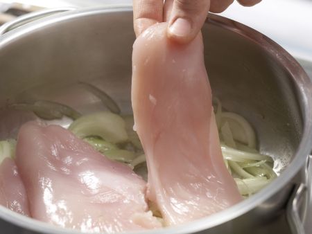 Spitzkohl-Morchel-Gemüse Zubereitung Schritt 4 Spitzkohl-Morchel-Gemüse Zubereitung Schritt 4