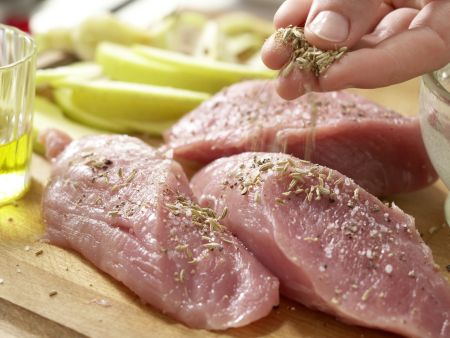 Spitzkohl-Waldorf-Salat Zubereitung Schritt 7 Spitzkohl-Waldorf-Salat Zubereitung Schritt 7