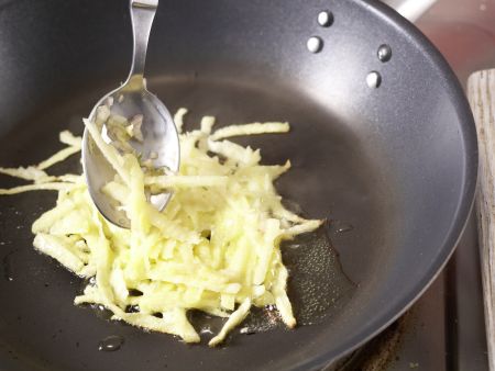 Steckrüben-Rösti Zubereitung Schritt 3 Steckrüben-Rösti Zubereitung Schritt 3