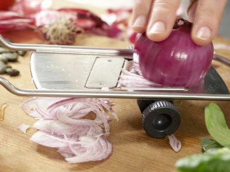 Steirischer Salat Zubereitung Schritt 4 Steirischer Salat Zubereitung Schritt 4