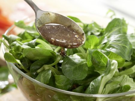 Steirischer Salat Zubereitung Schritt 8 Steirischer Salat Zubereitung Schritt 8