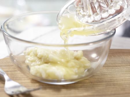 Süße Frischkäse-Bananen-Creme Zubereitung Schritt 2 Süße Frischkäse-Bananen-Creme Zubereitung Schritt 2